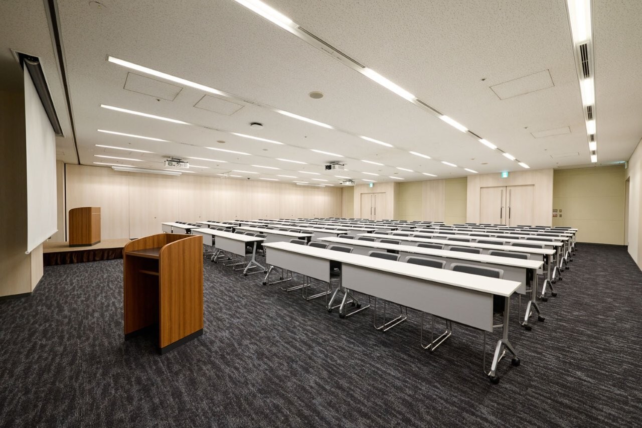 スクール形式(3名掛け)│会議室B