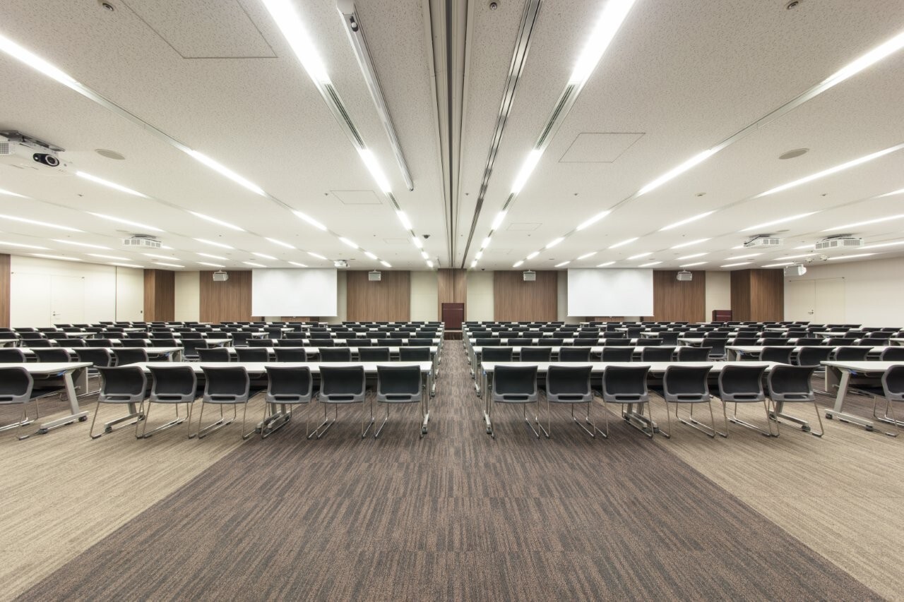 スクール形式(3名掛け横)│会議室A+B