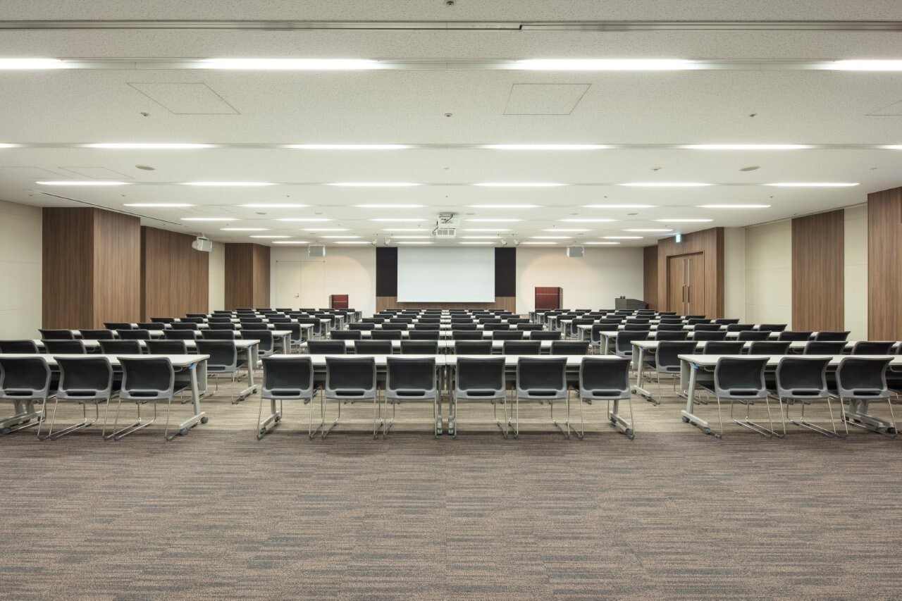 スクール形式(3名掛け)│会議室A