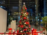 品川フロントビルのクリスマスツリー2021